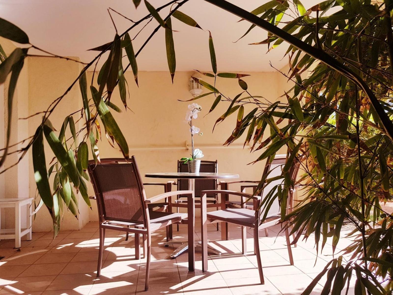 Apartamento Les Ecrins De La Badine - Hameaux Hyères Habitación foto