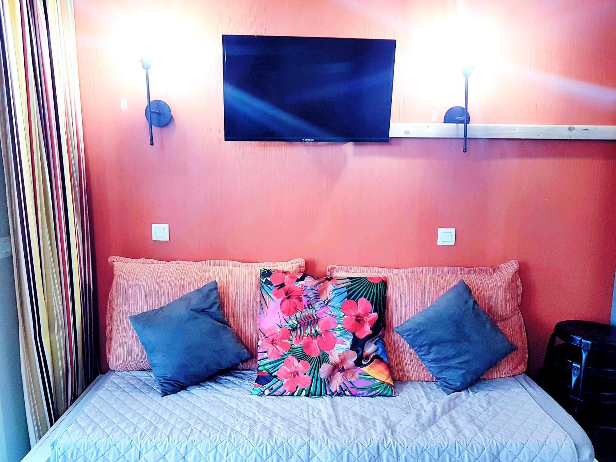 Apartamento Les Ecrins De La Badine - Hameaux Hyères Habitación foto