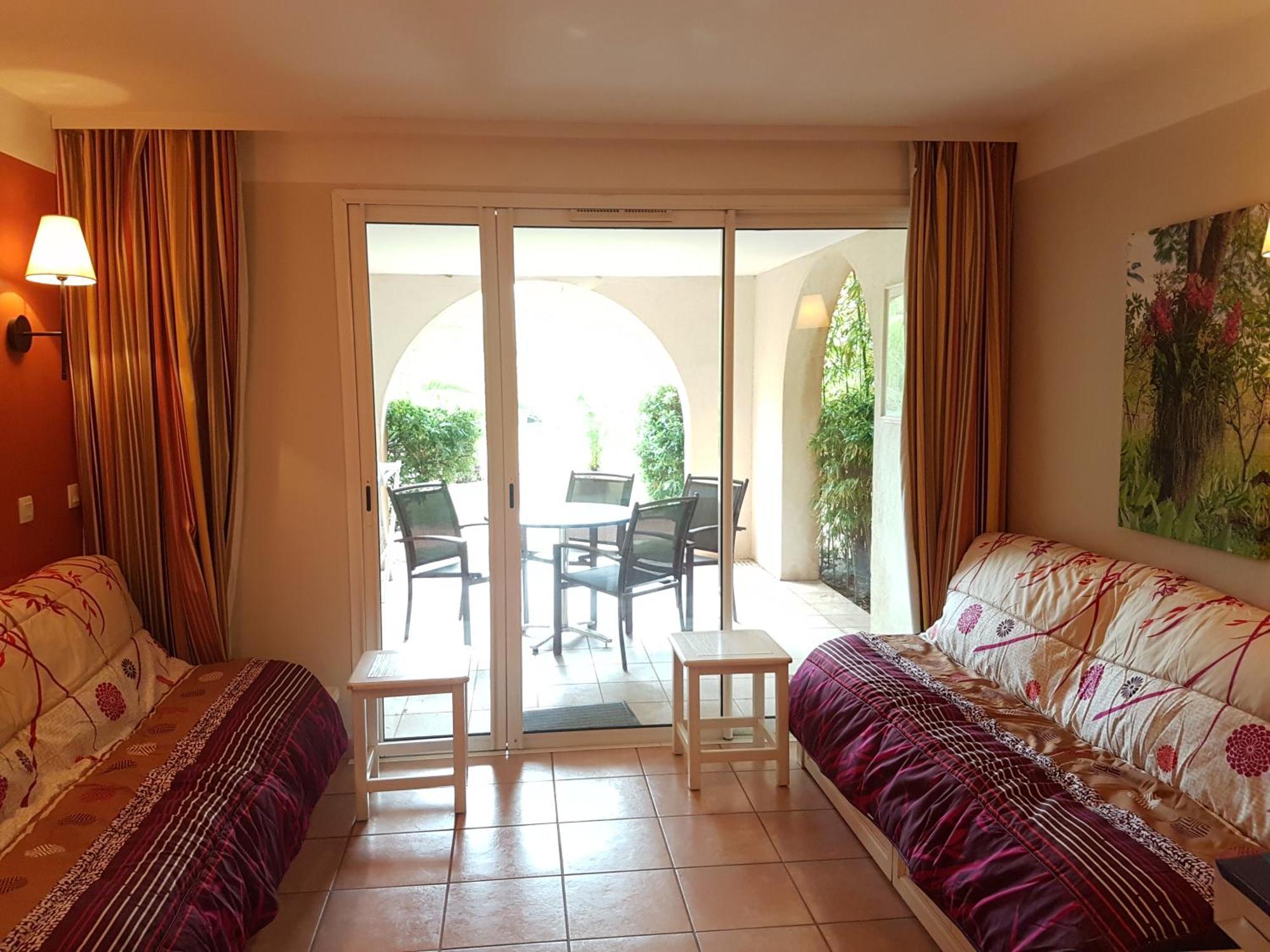 Apartamento Les Ecrins De La Badine - Hameaux Hyères Exterior foto
