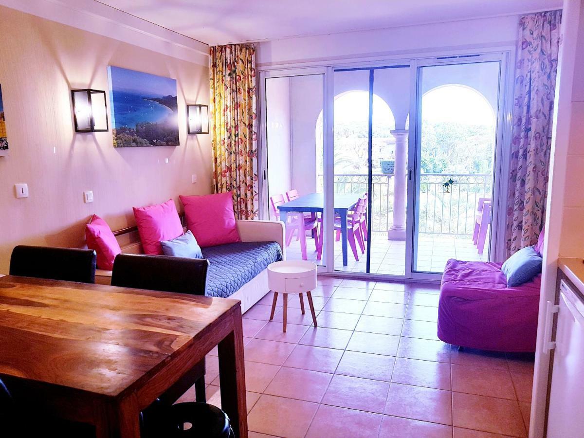 Apartamento Les Ecrins De La Badine - Hameaux Hyères Exterior foto